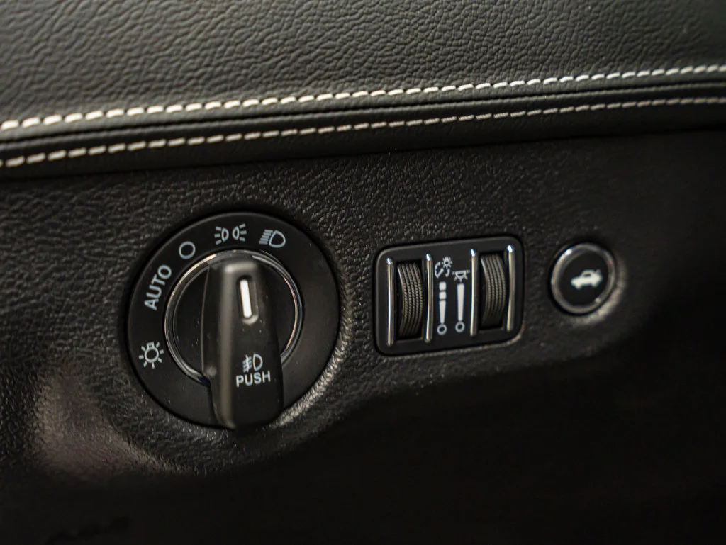 Used 2023 Velvet Red Pearlcoat Chrysler C image 26