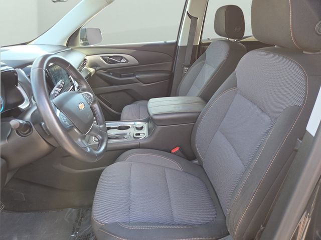 Used 2018 Gray Chevrolet LT image 31
