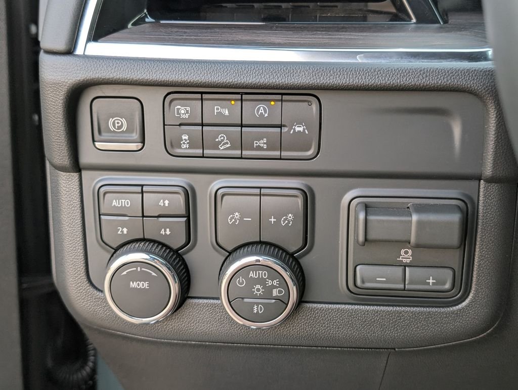 Used 2026 Gray Chevrolet Z71 image 16