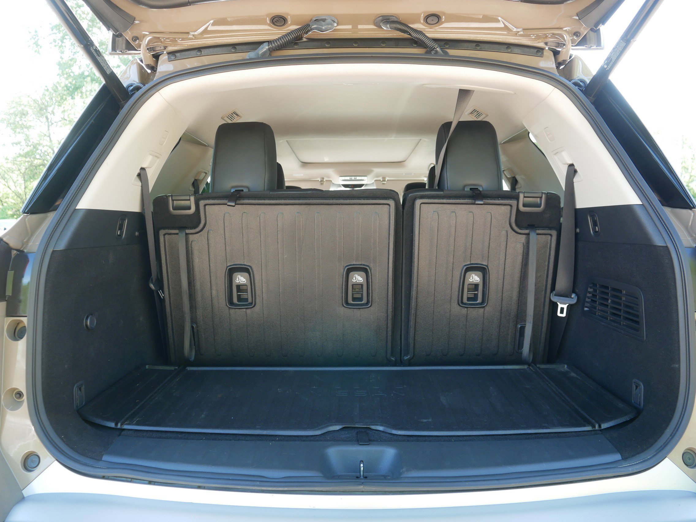 Certified Used 2023 Baja Storm Nissan Platinum image 18