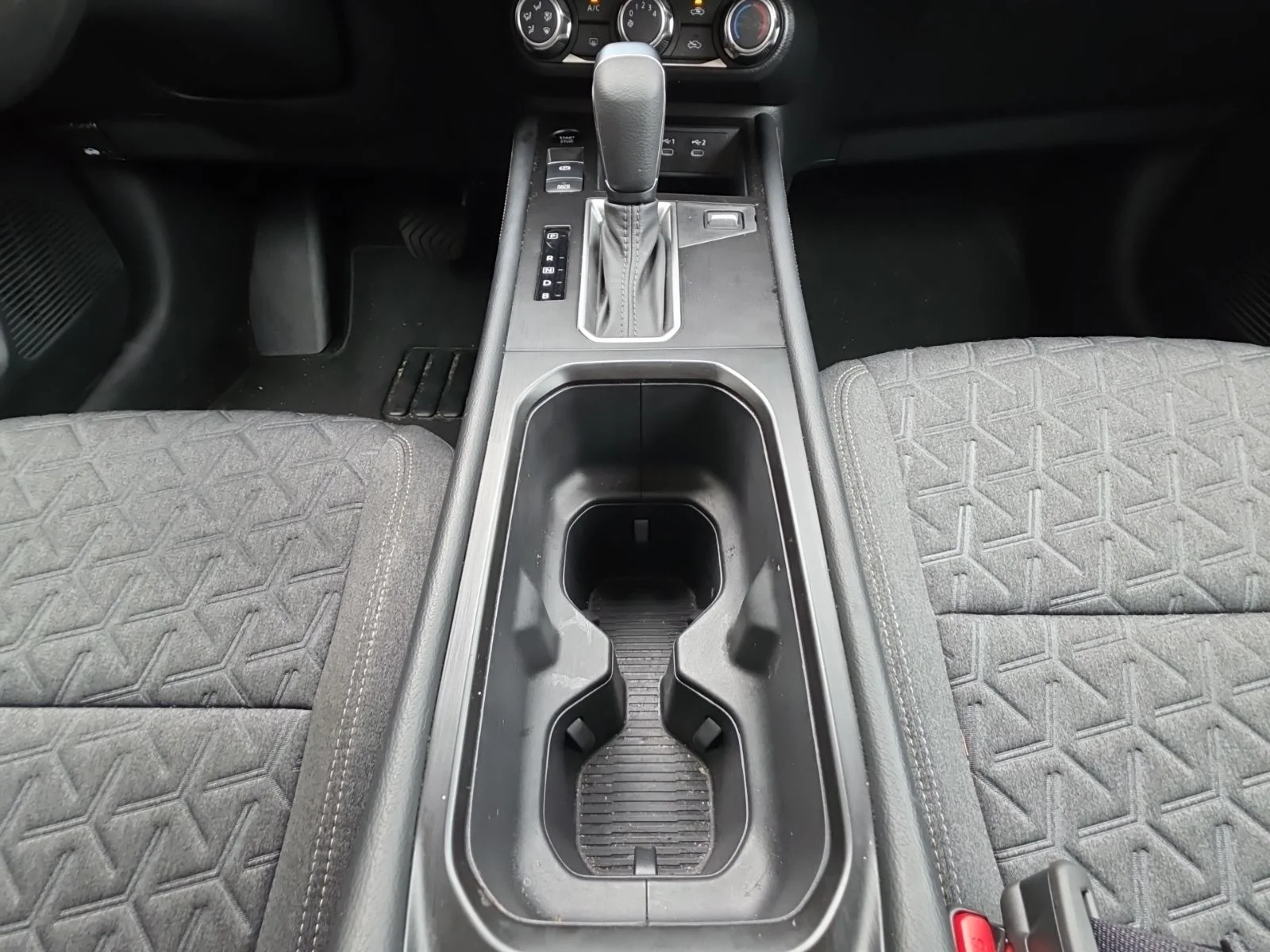 Used 2025 Gray Nissan SV image 22
