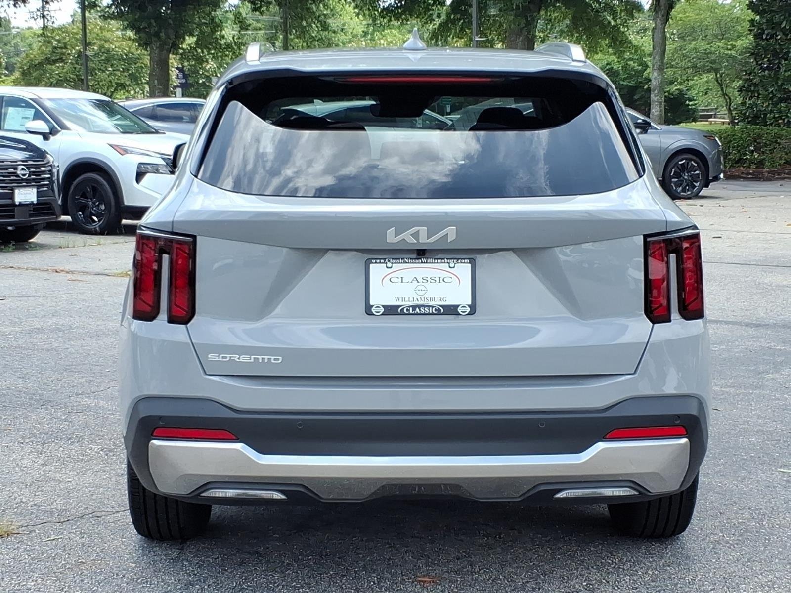 Used 2026 Wolf Gray Kia S image 8