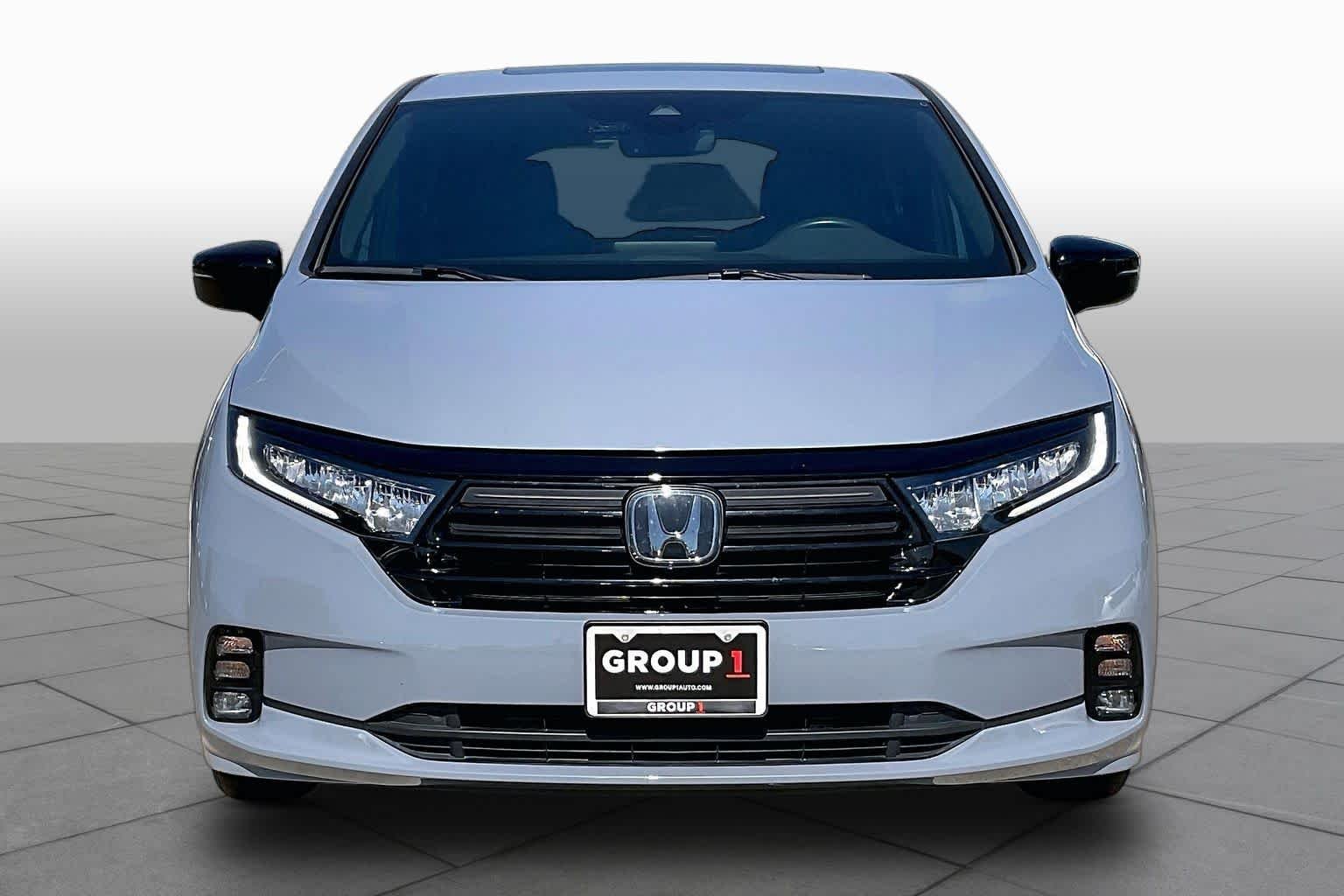 Used 2023 Sonic Gray Pearl Honda Sport image 4