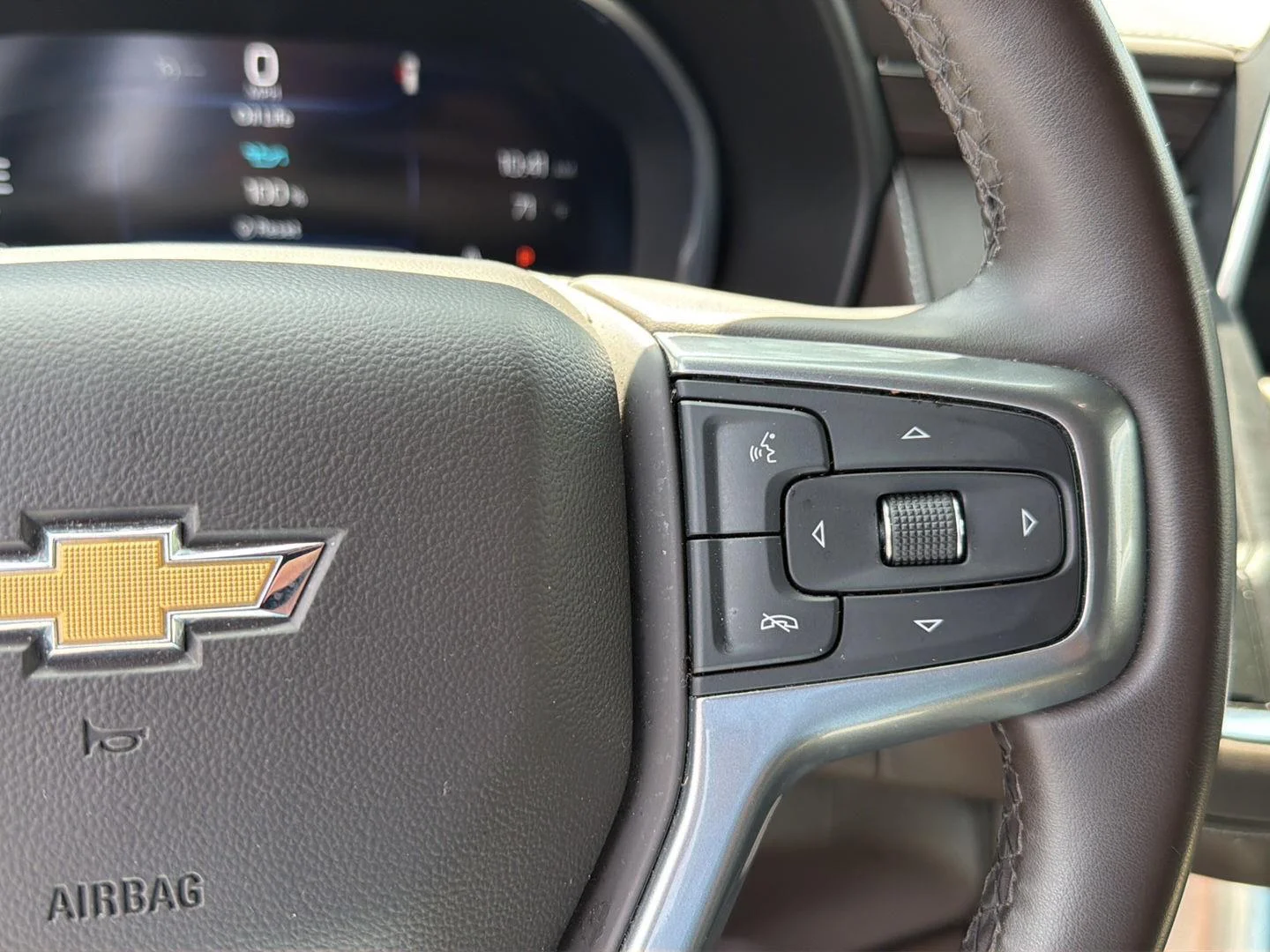 Used 2024 Silver Sage Metallic Chevrolet LT image 23