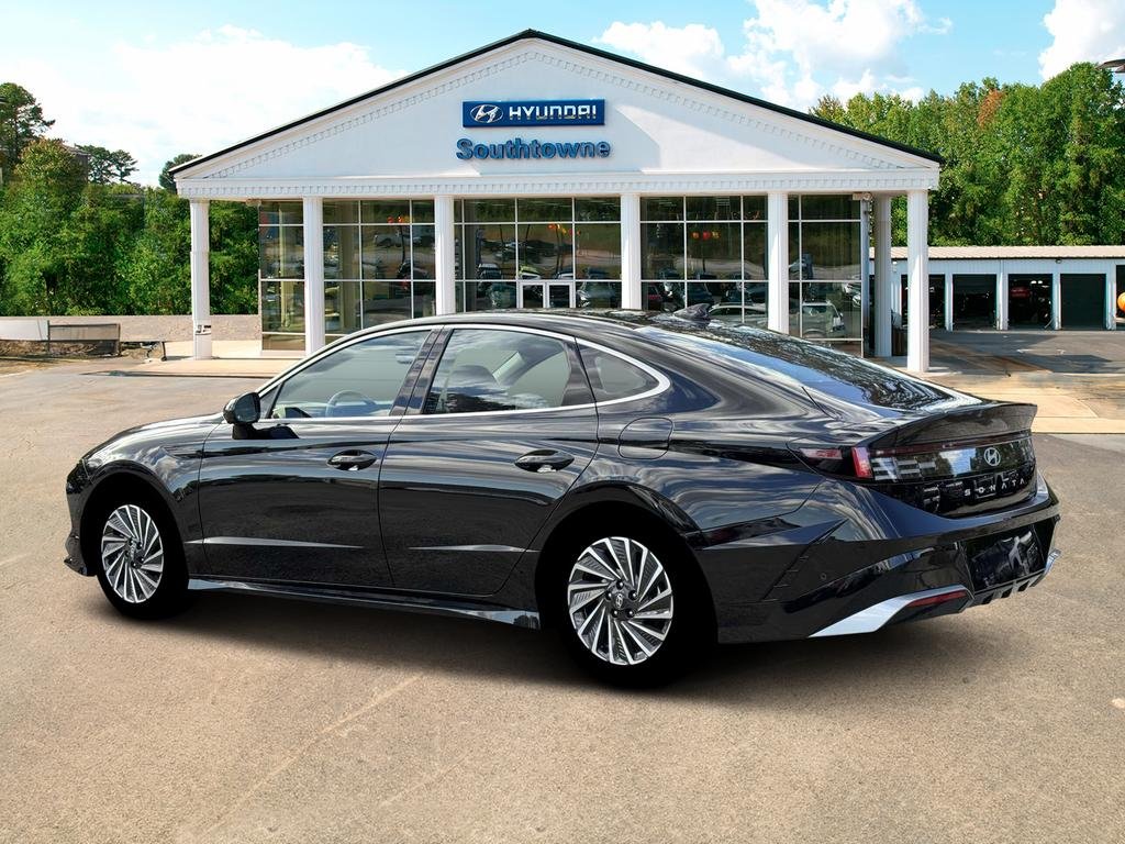 New 2026 Black Hyundai Limited image 4