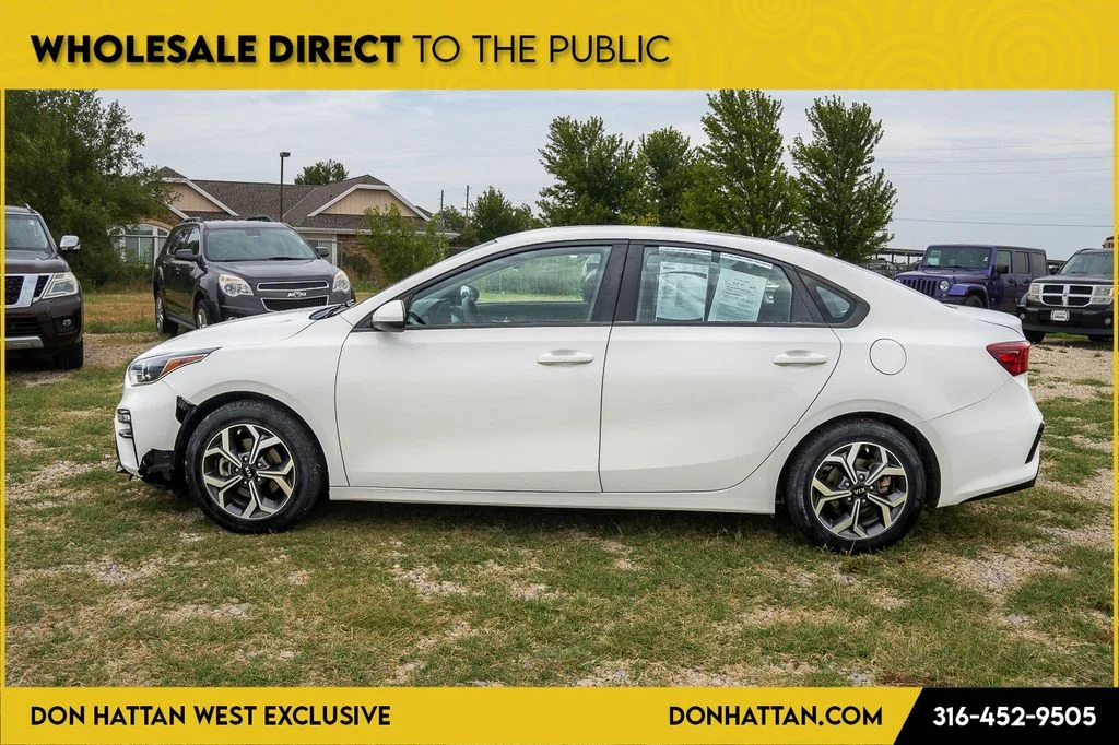 Used 2020 Kia FORTE LXS with VIN 3KPF24AD7LE155024 for sale in Park City, KS