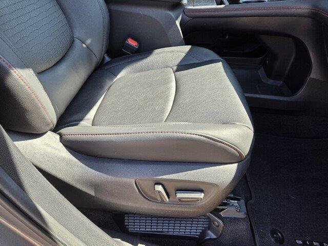 Used 2026 Heavy Metal Toyota XSE 7-Passenger image 29