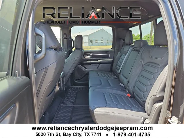 New 2026 Diamond Black Crystal Pearl-Coat Exterior Paint RAM Big Horn/Lone Star image 11
