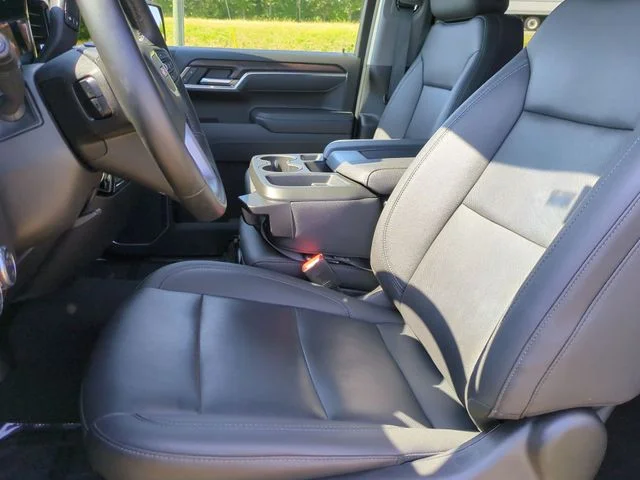 Used 2025 Silver GMC SLT image 11