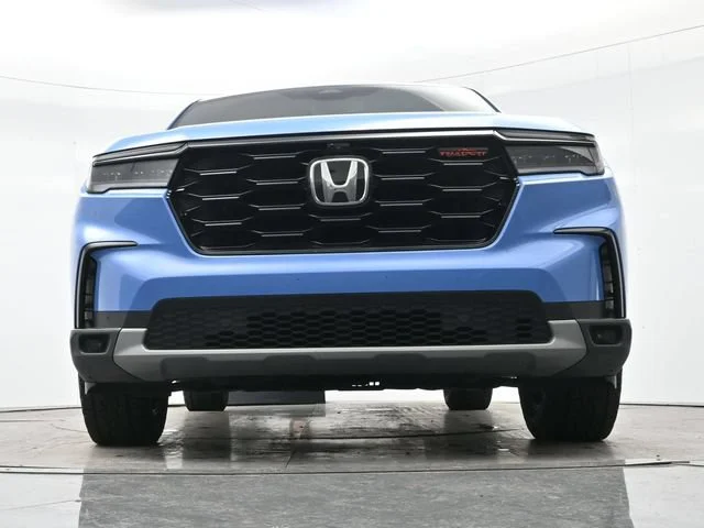 Used 2025 Blue Honda TrailSport image 10