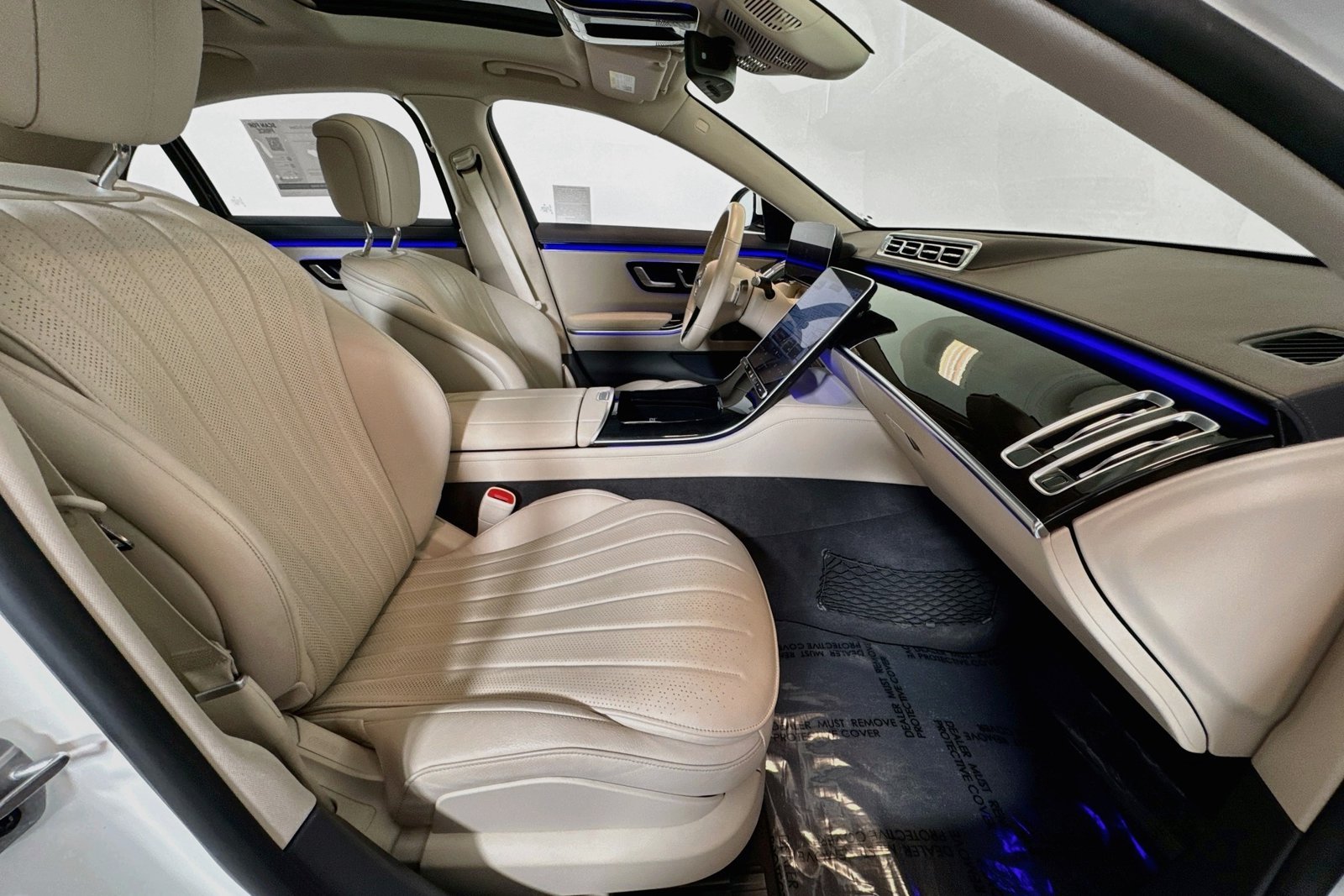 Used 2023 Manufaktur Diamond White Mercedes-Benz S 500 image 27