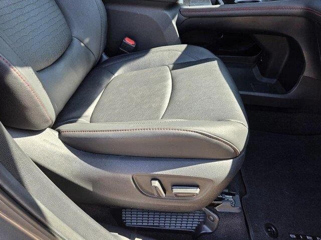 Certified Used 2026 Heavy Metal Toyota XSE 7-Passenger image 29