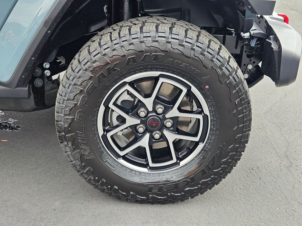 New 2026 Anvil Clear-Coat Exterior Paint Jeep Rubicon image 31
