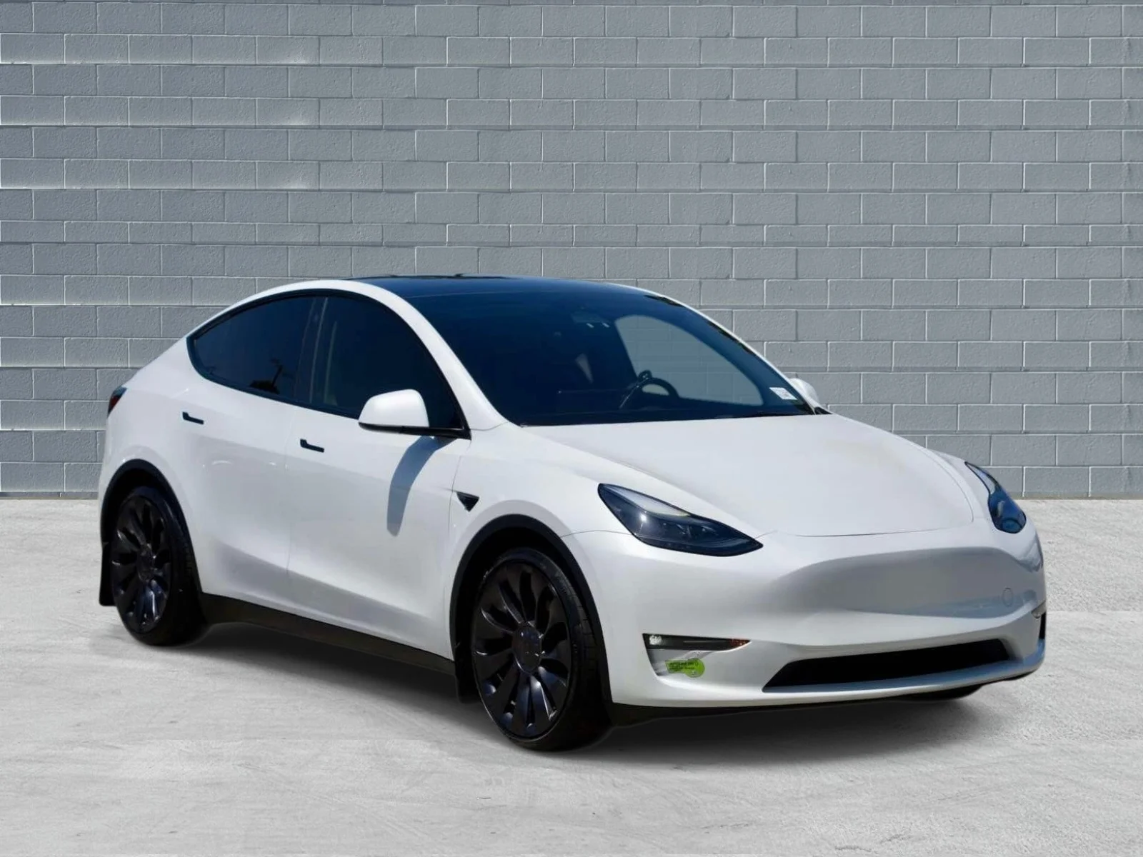 2023 Tesla Model Y Performance Dual Motor All-Wheel Drive's photo