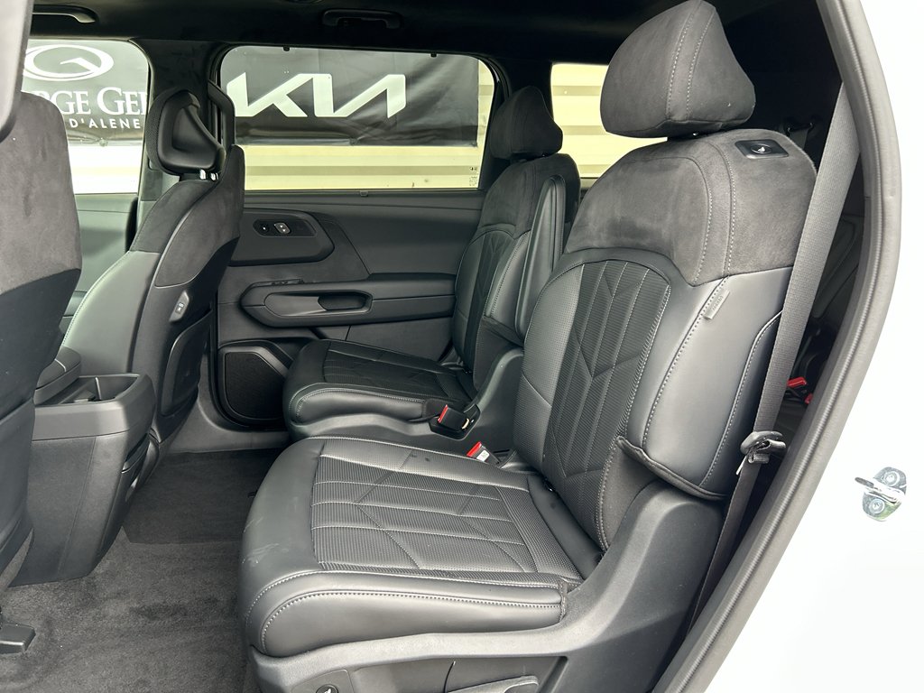 New 2027 Glacial White Pearl Kia X-Pro SX Prestige image 12