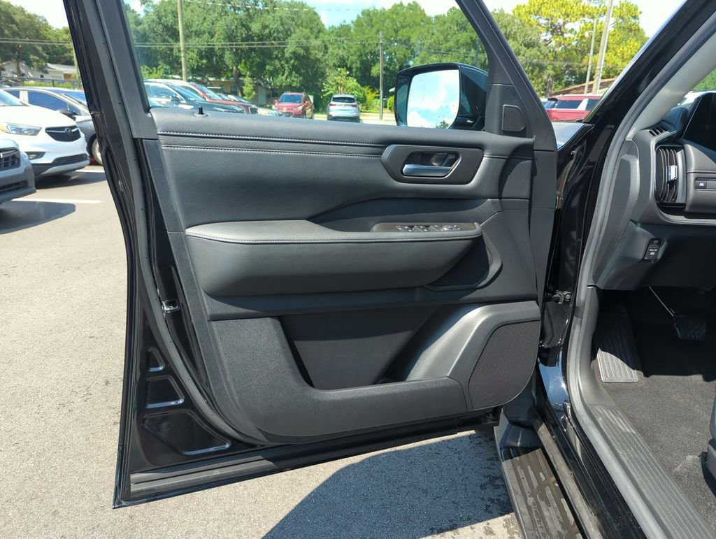 Used 2025 Black Nissan SV image 18