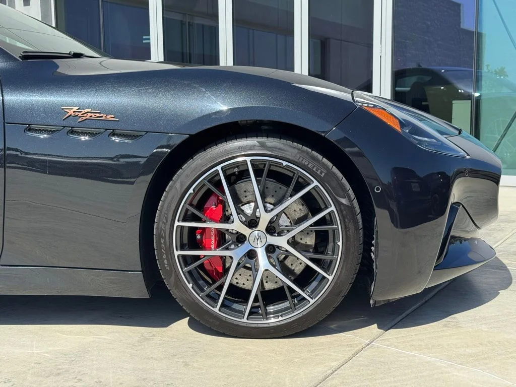 Certified Used 2025 Nero Noctis Black Maserati Folgore image 9