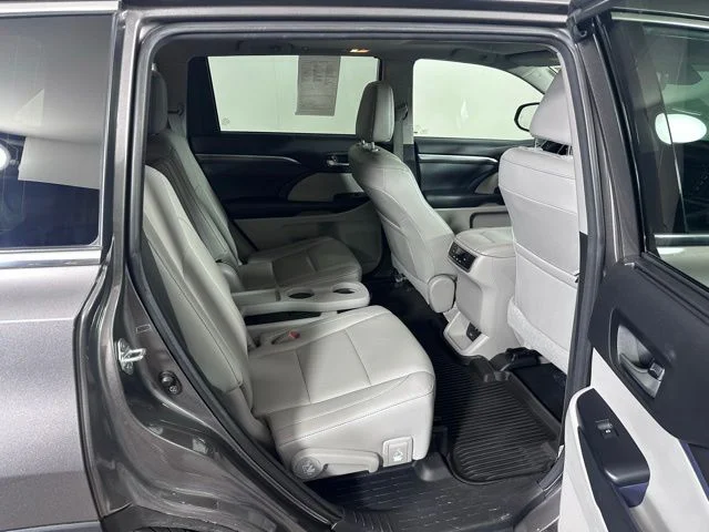 Used 2018 Gray Toyota Limited image 12