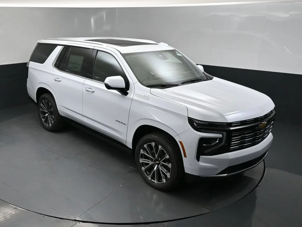 New 2026 Polar White Tricoat Chevrolet High Country image 35
