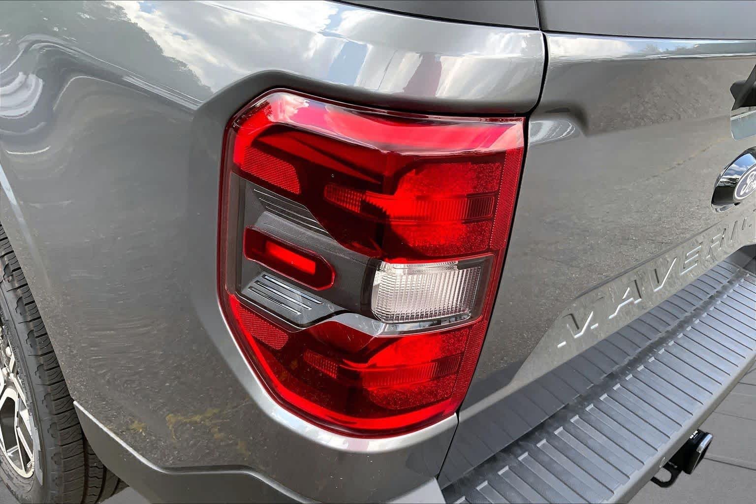 New 2026 Carbonized Gray Metallic Ford Lariat® image 14