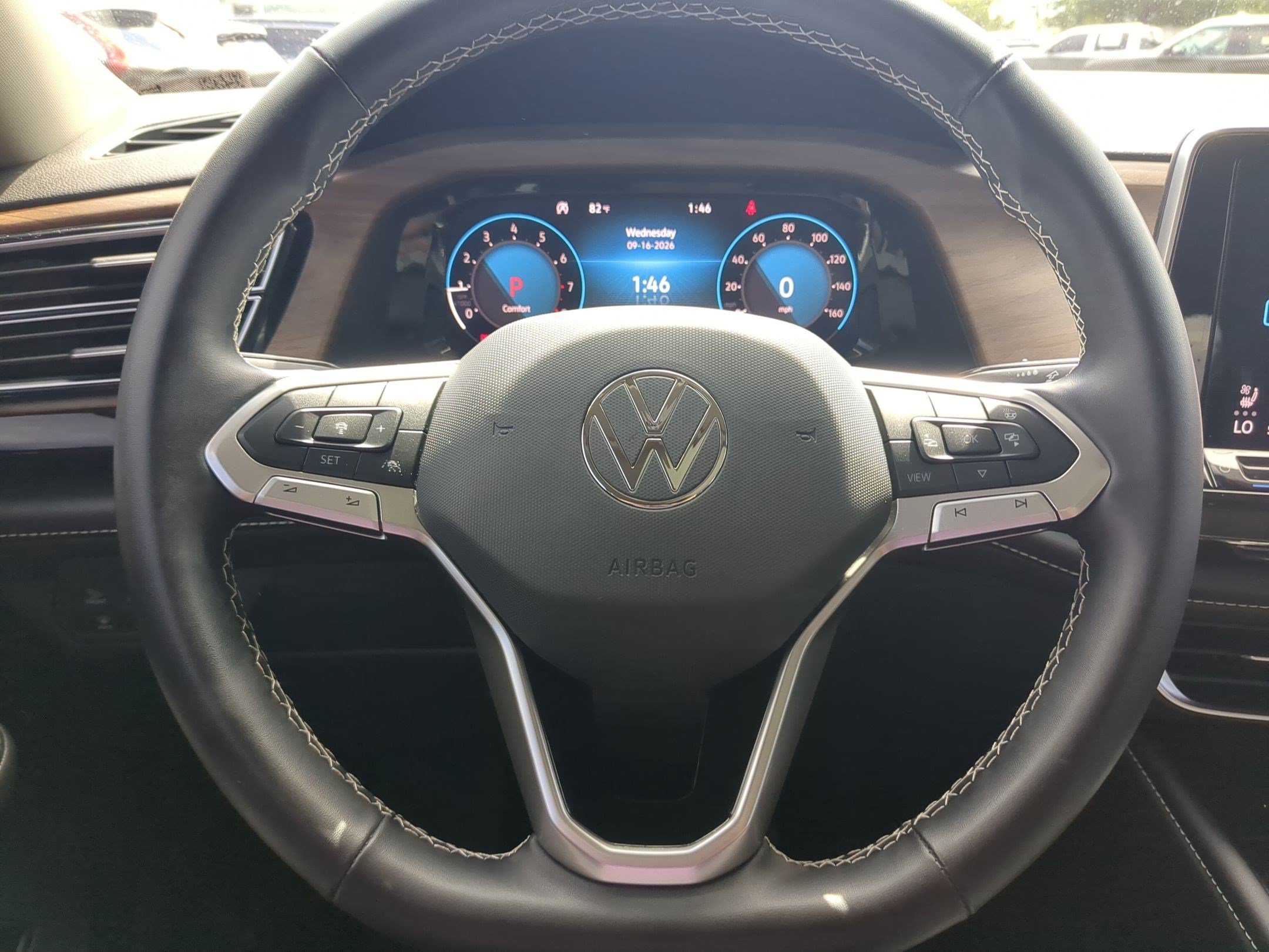 Used 2025 Platinum Gray Metallic Volkswagen 2.0T SE w/Technology image 17