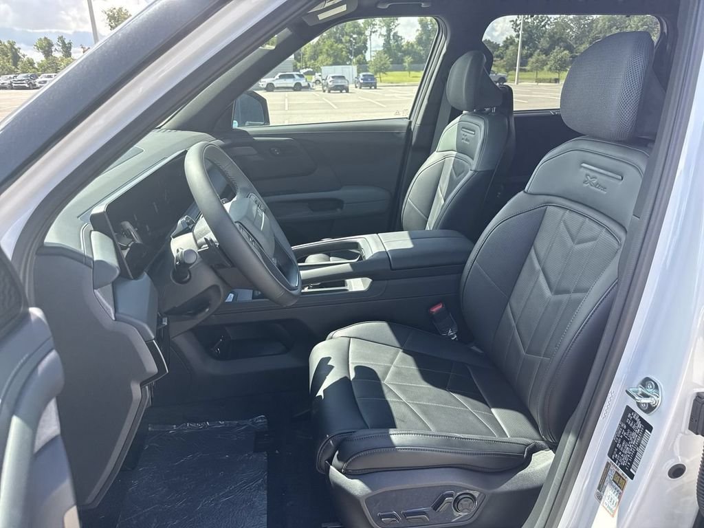 New 2027 Glacial White Pearl Kia X-Line SX image 13