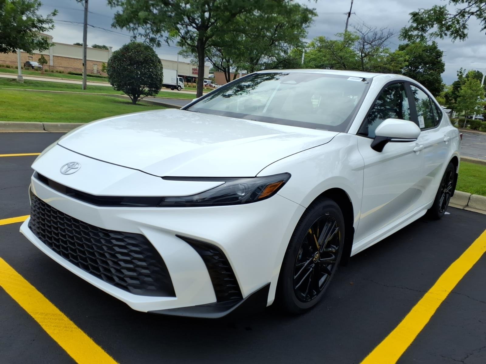 New 2026 Ice Cap Toyota  SE AWD image 3