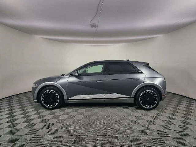 Used 2024 Gray Hyundai Limited image 2