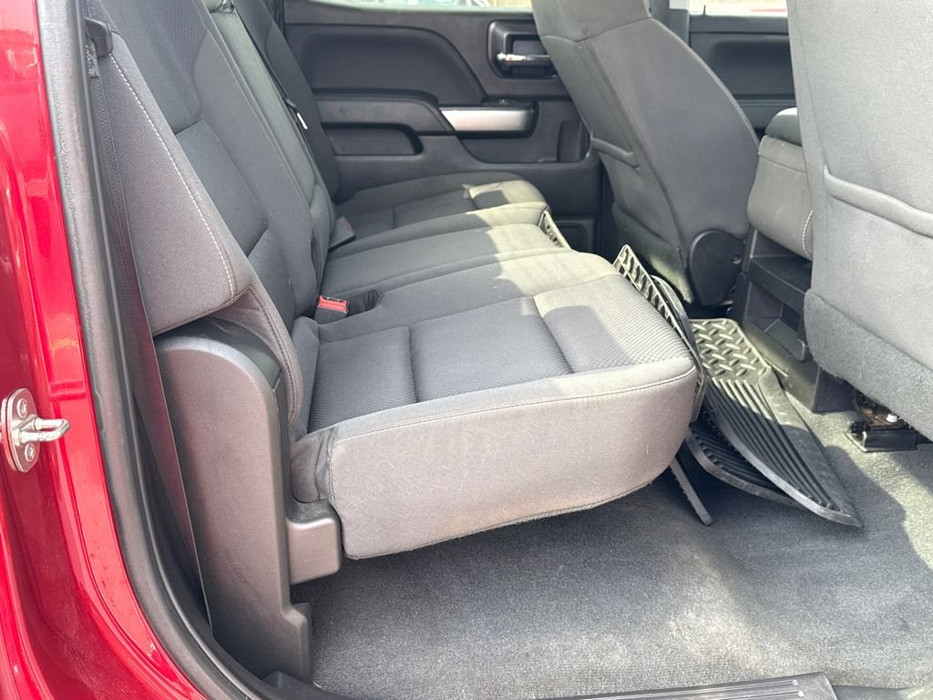 Used 2018 Red Chevrolet LT image 15