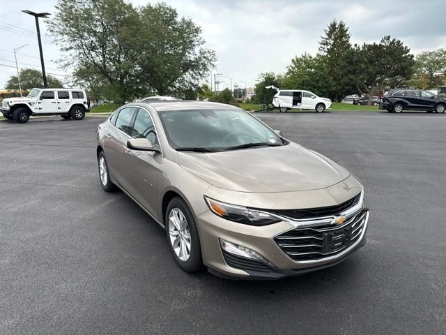 Used 2025 Gray Chevrolet LT image 6