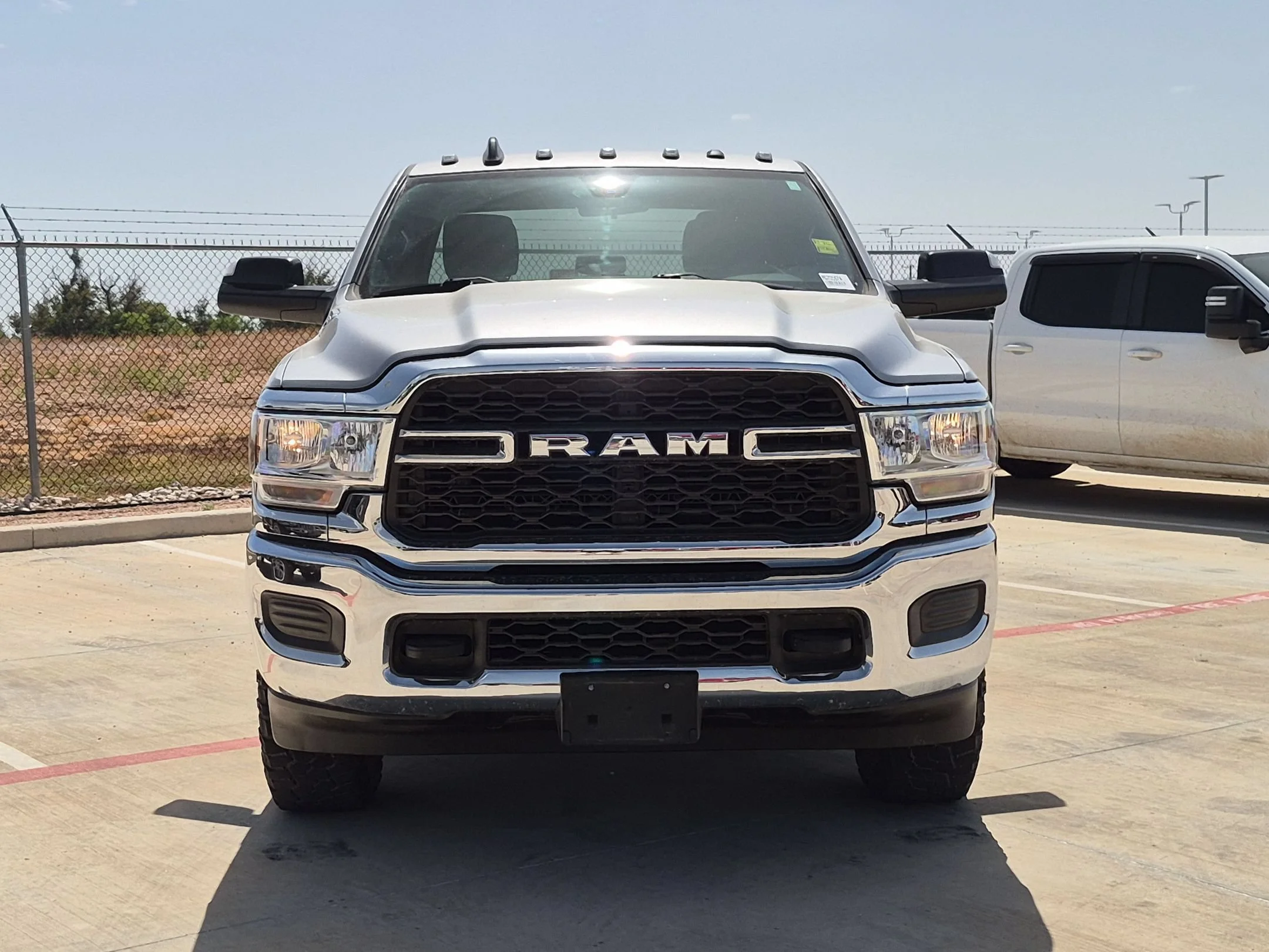 Used 2021 Silver Ram Tradesman image 8