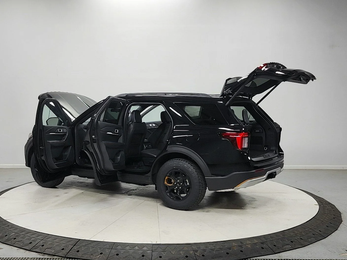 New 2026 Black Ford Tremor image 13