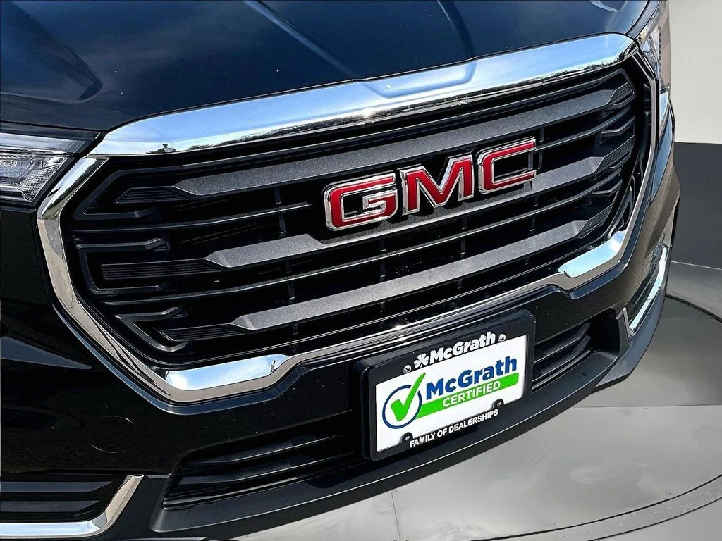 Certified Used 2022 Black GMC SLE image 32