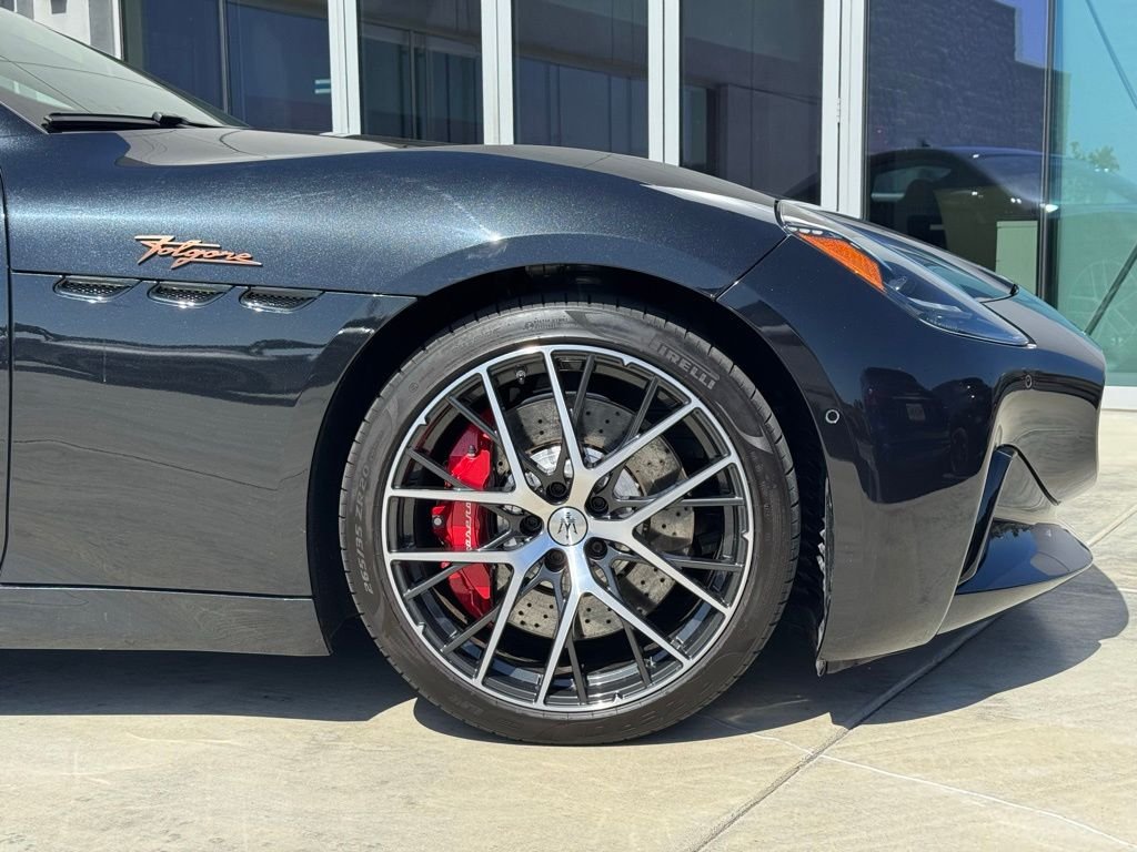 Certified Used 2025 Nero Noctis Black Maserati Folgore image 9