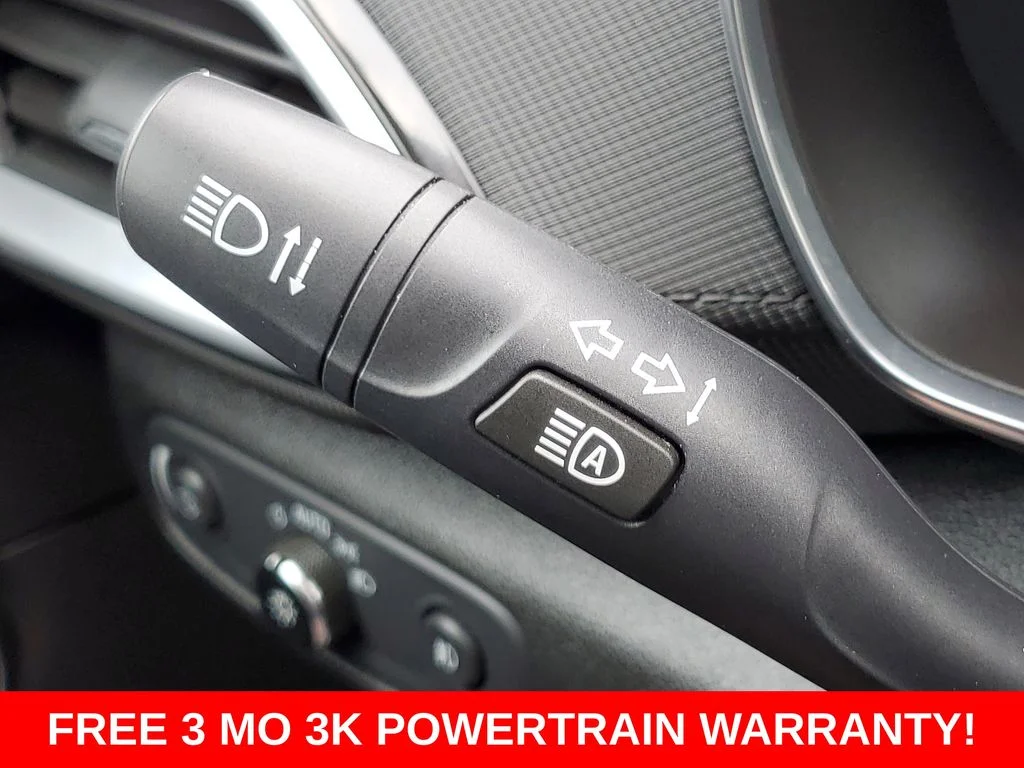 Used 2021 Red Chevrolet LT image 15