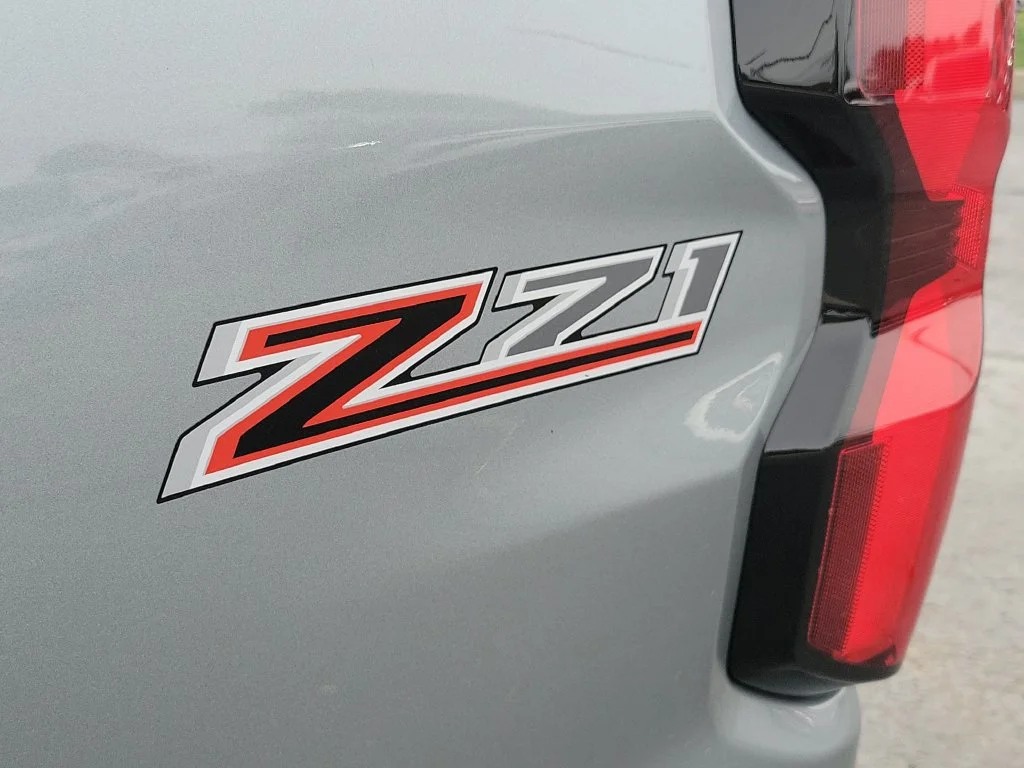 New 2026 Sterling Gray Metallic Chevrolet Z71 image 27