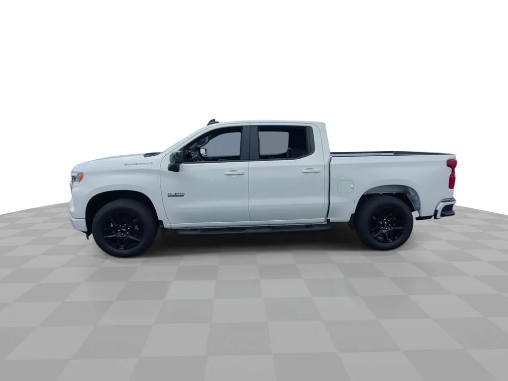 New 2026 Summit White Chevrolet RST image 5