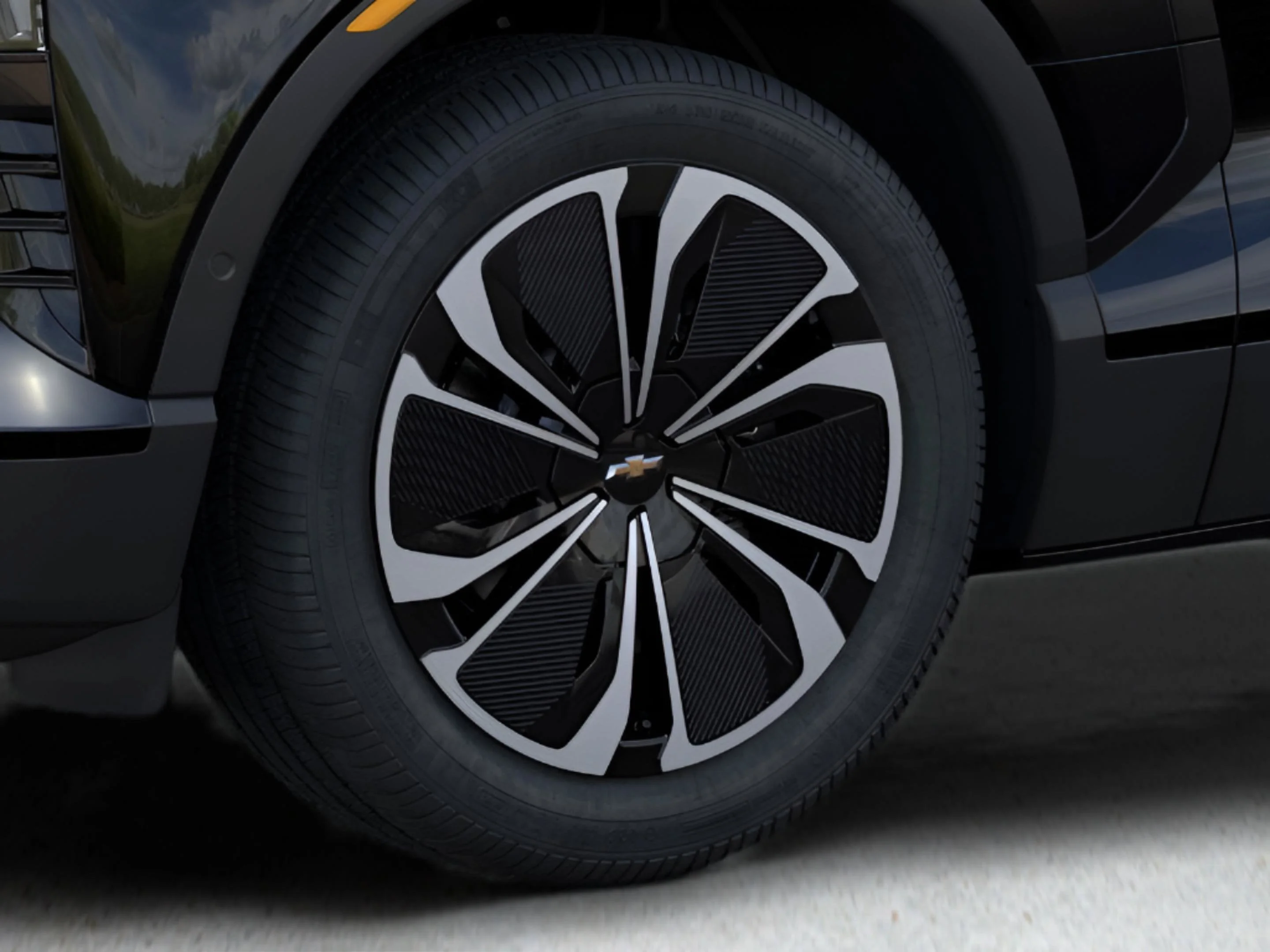 New 2025 Black Chevrolet LT image 26