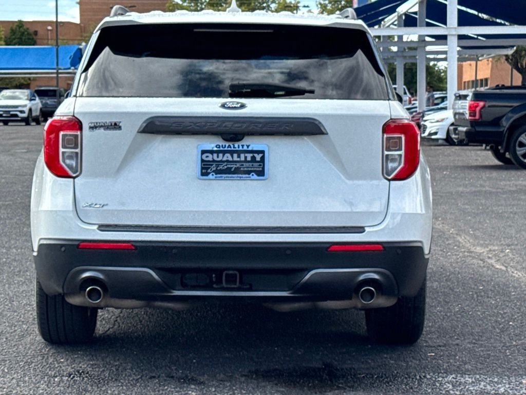 Used 2022 White Ford XLT image 7