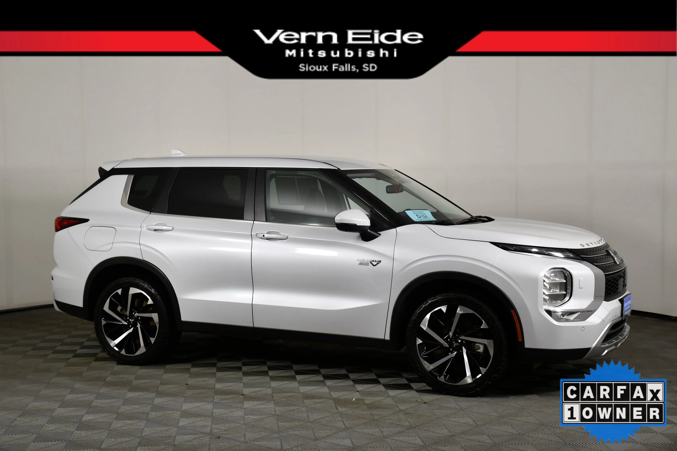 2025 Mitsubishi Outlander Plug-in Hybrid