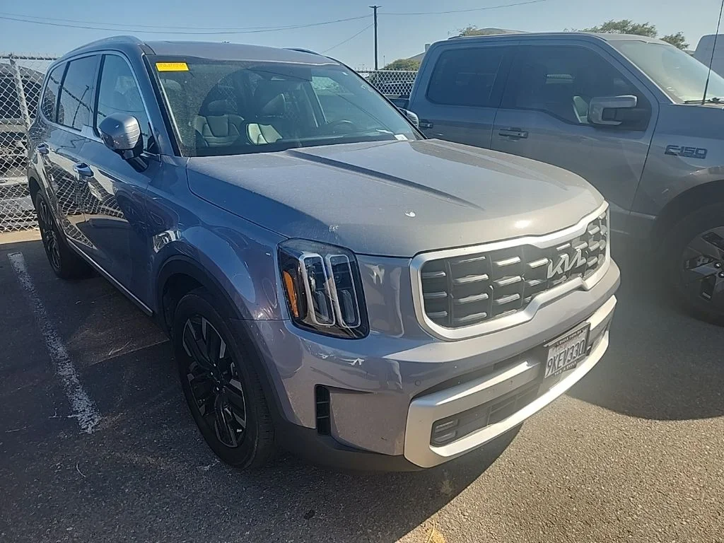 Used 2024 Silver Kia SX-Prestige image 1