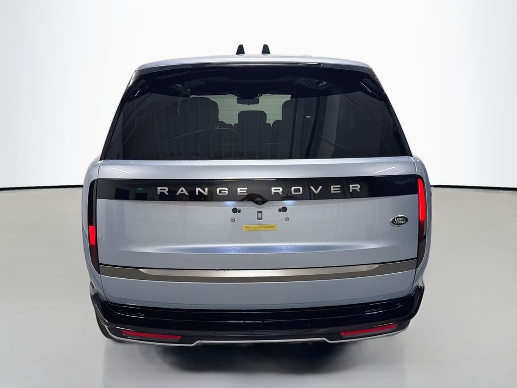 Used 2023  Land Rover Autobiography image 10