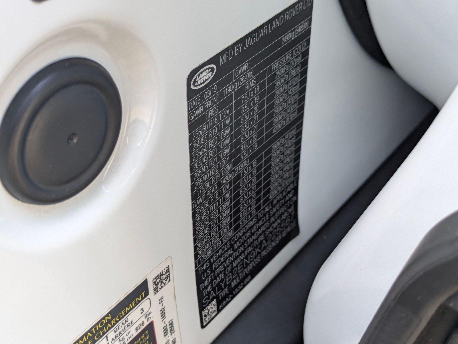 Used 2019 Fuji White Land Rover S image 38