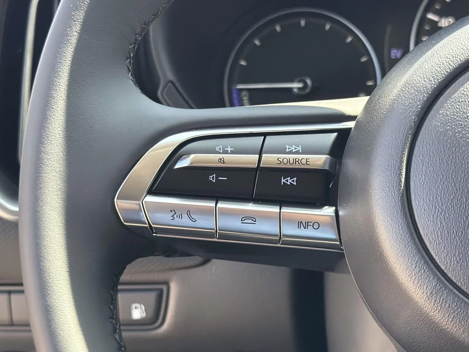 New 2026 Wind Chill Pearl Mazda Preferred AWD image 9