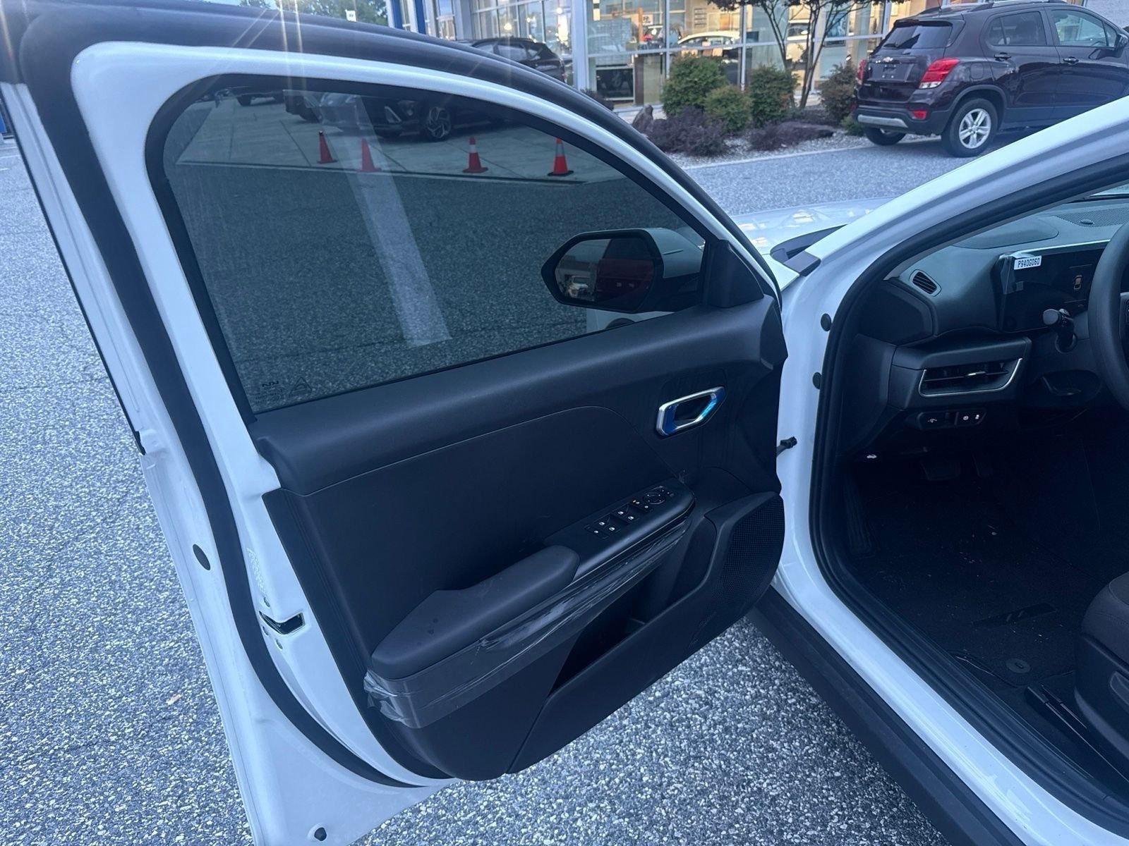 Used 2026 White Kia LX image 15