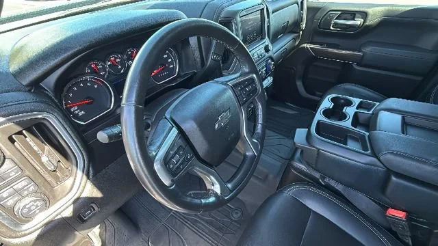 Used 2019 NORTHSKY BLUE METALLIC Chevrolet RST image 10