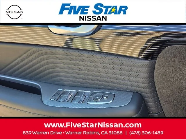 Used 2023 White Hyundai Calligraphy image 32