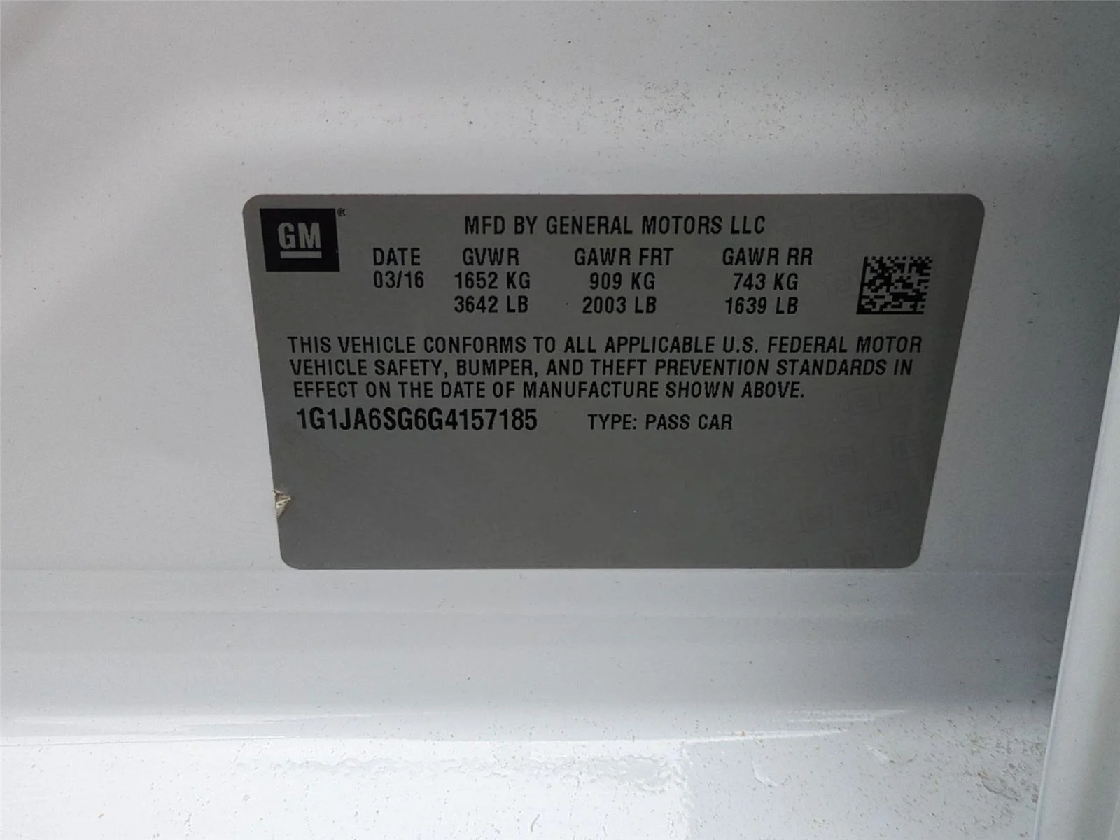 Used 2016 Summit White Chevrolet LS image 35