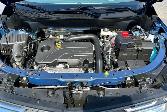 2027 Chevrolet Equinox LT - Photo 12