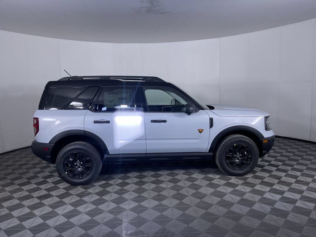 Used 2026 Space White Metallic Ford Badlands image 10